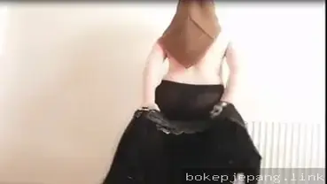 Hijab Cokelat Striptis Erotis Sampe Memek Basah Ngangkang